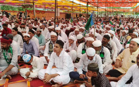 जुलूस-ए-मोहम्मदी में उमड़े हजारों मोमीन, पुष्प वर्षा के बीच दिया गंगा-जमुनी तहजीब का संदेश