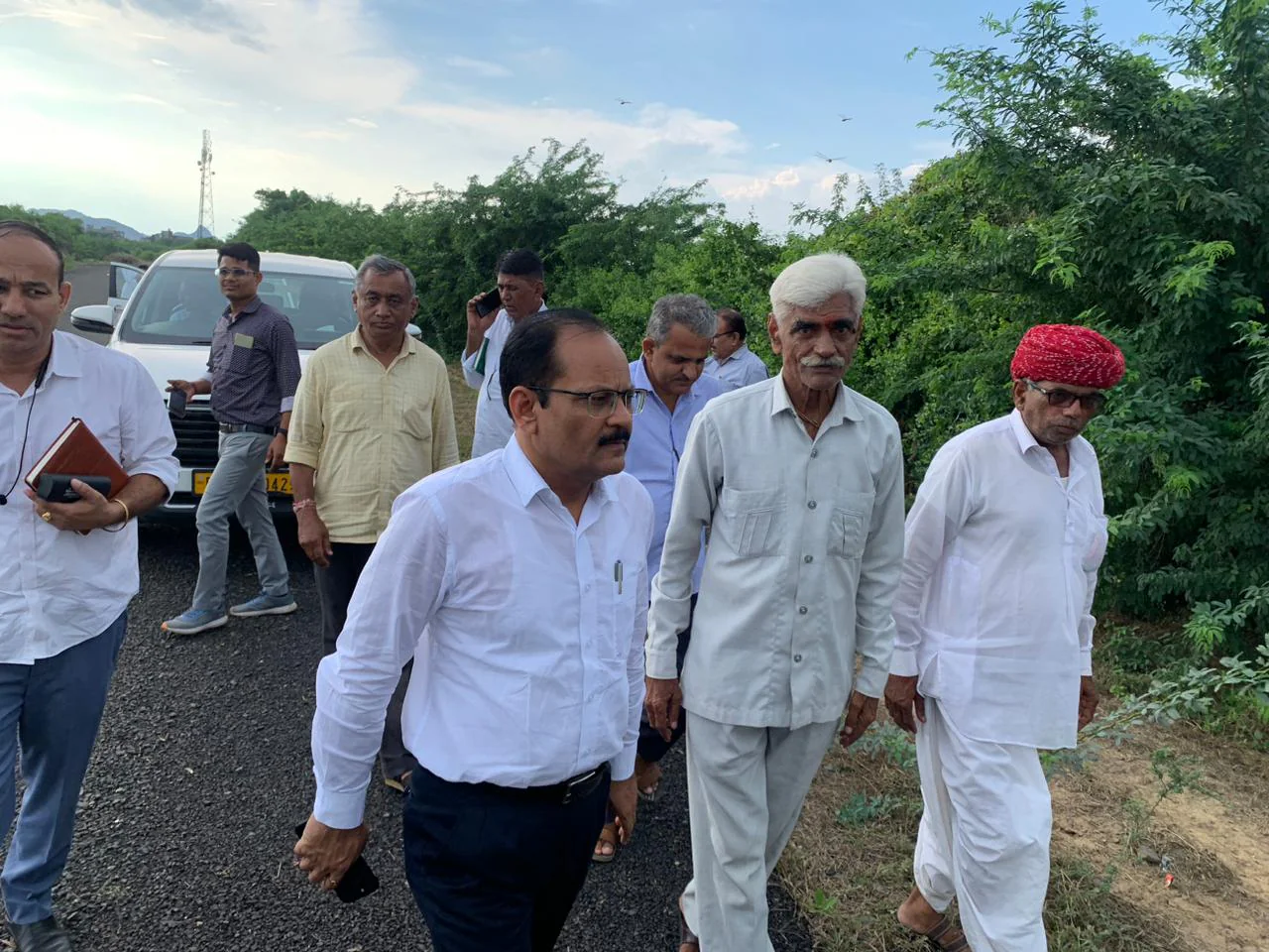 सिवाना और समदड़ी में अतिवृष्टि का जायजा लेने पहुंचे प्रभारी सचिव हरजीलाल अटल
