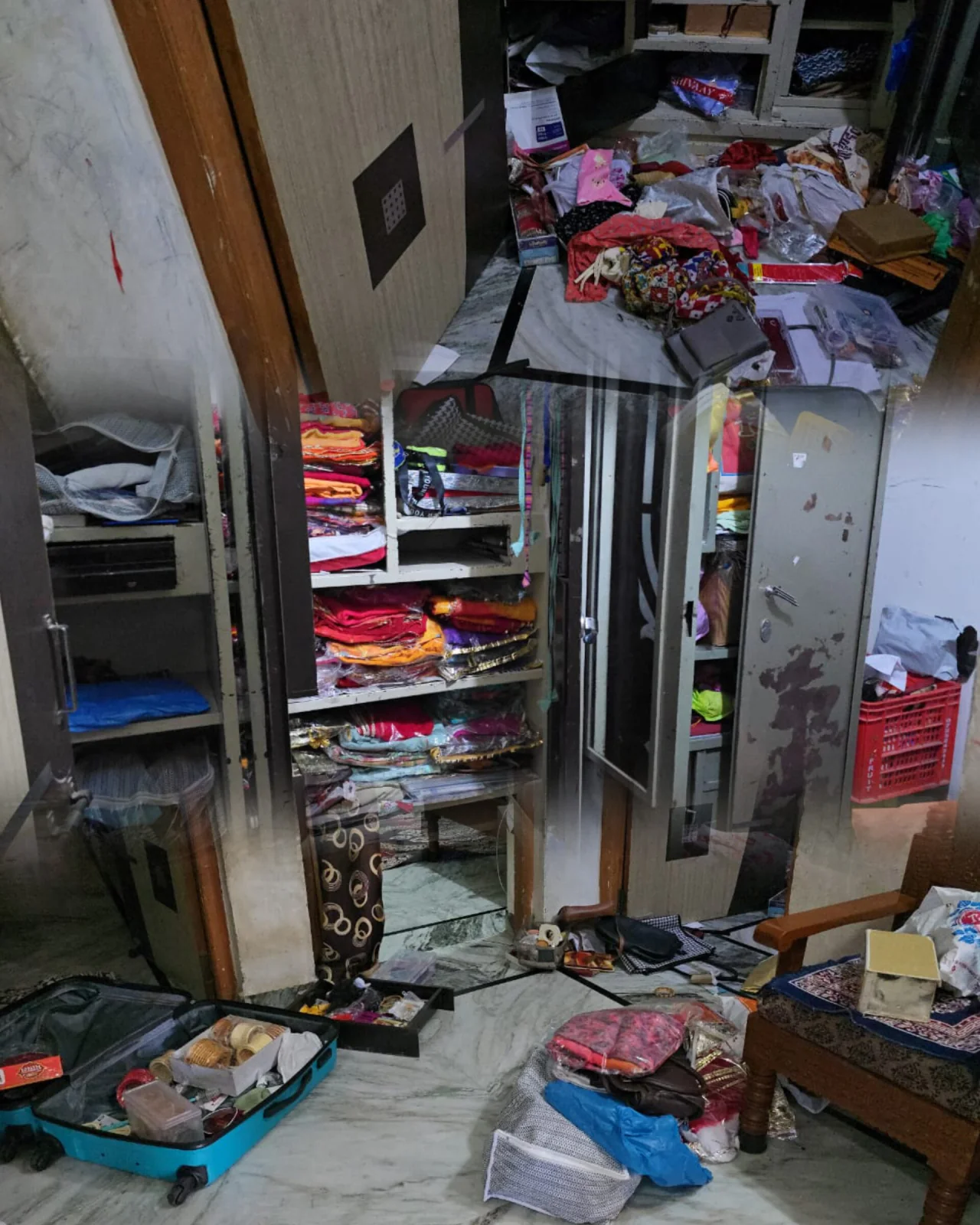 बाड़मेर में चोरों का आतंक लेक्चरर के घर से 26 लाख के आभूषण-कैश चोरी, नया ताला लगाकर फरार