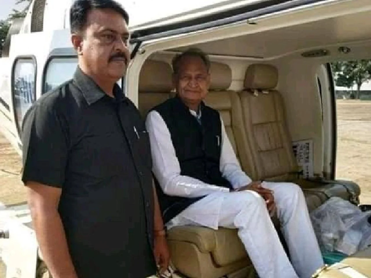 SI पेपरलीक केस में गहलोत के पूर्व PSO की जमानत खारिज, बेटे सहित 9 आरोपियों को राहत