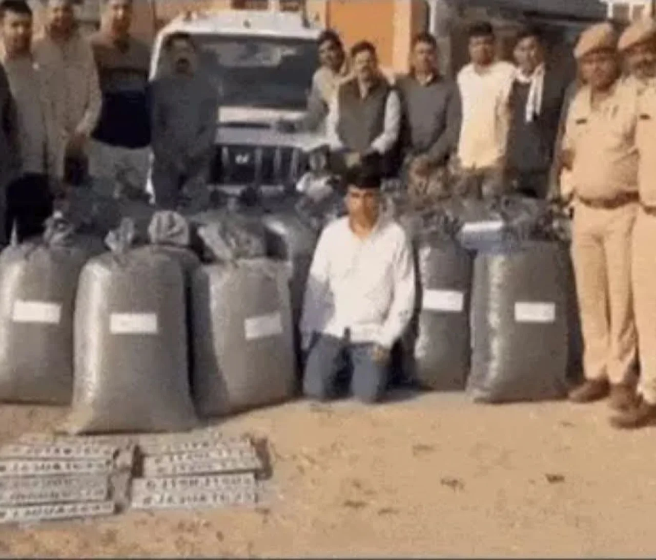 गर्लफ्रेंड के खर्चे पूरे करने में कर्ज हुआ तो बना तस्कर, स्कॉर्पियो में 544 किलो डोडा पोस्त के साथ गिरफ्तार