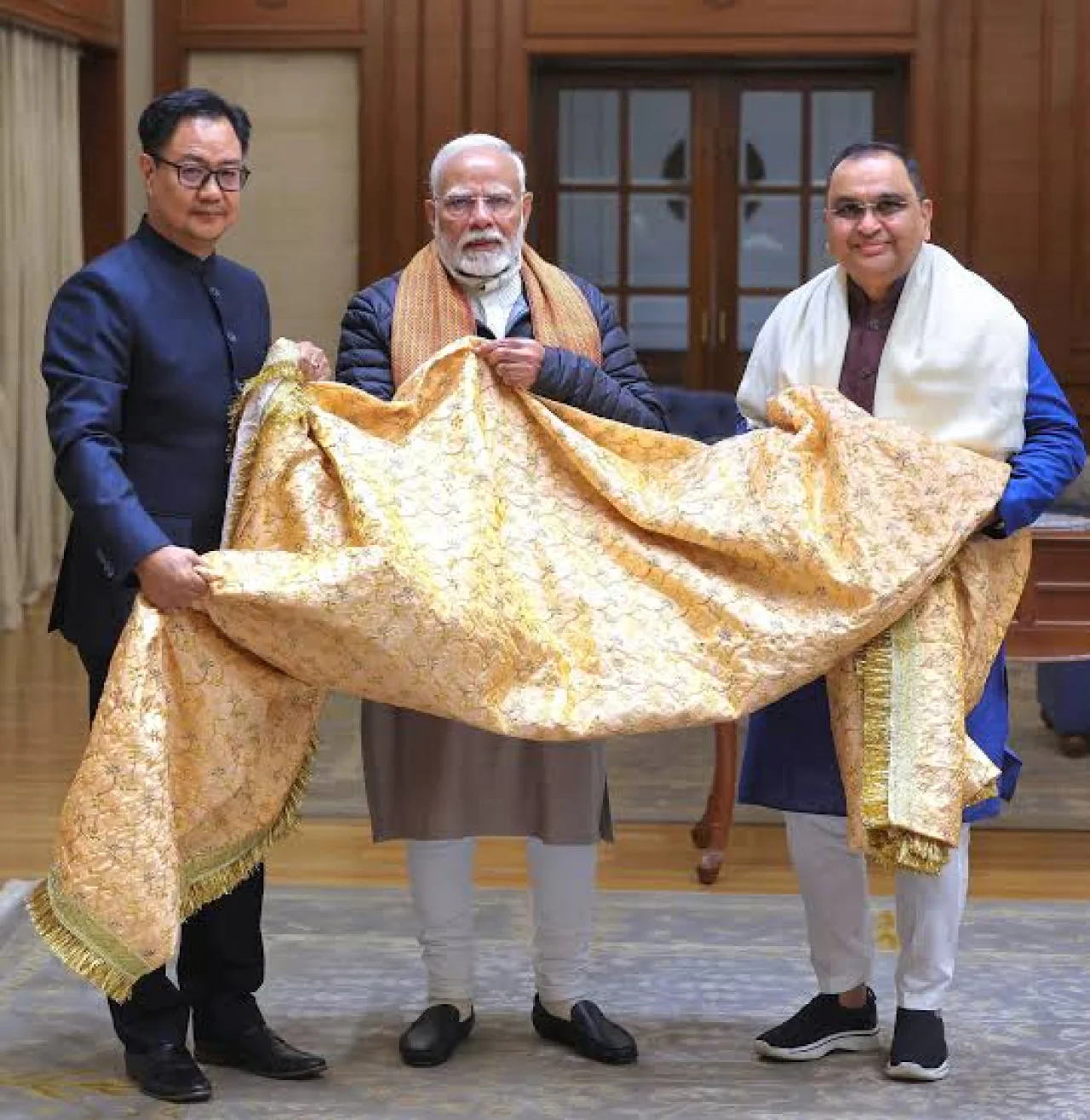 814वें उर्स पर अजमेर शरीफ में पीएम मोदी की ओर से चादर, किरेन रिजिजू पहुंचे