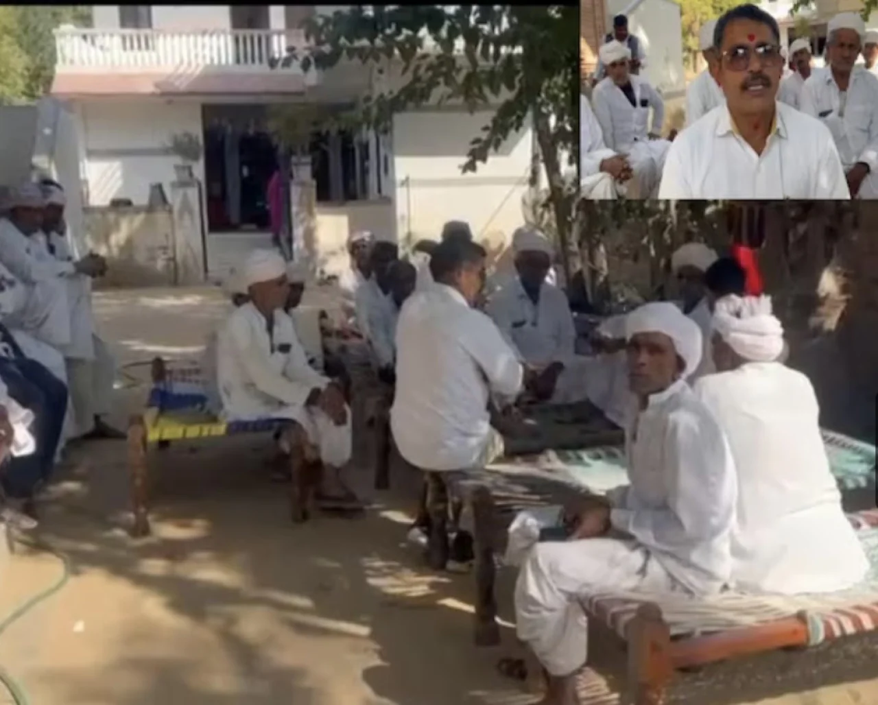 जालोर: आंजना चौधरी समाज ने महिलाओं के स्मार्टफोन बैन का फैसला लिया वापस