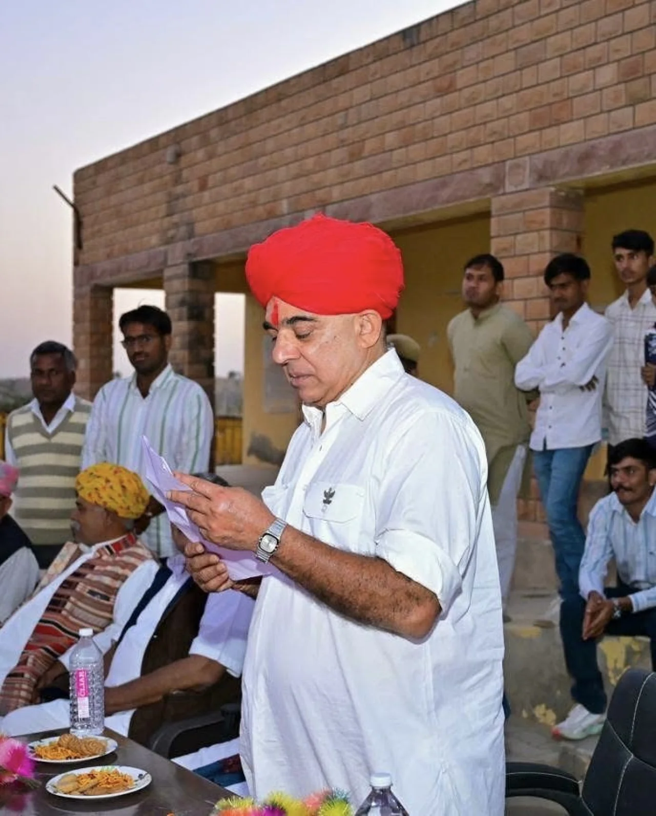 "एक कॉल में काम!" सरहद समृद्धि यात्रा में मानवेंद्र सिंह जसोल का एक्शन, सोशल मीडिया पर छिड़ी बहस।