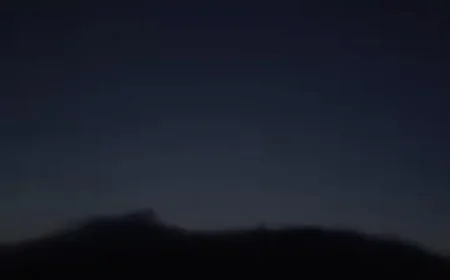 जम्मू-कश्मीर में फिर 'पाकिस्तानी ड्रोन' की घुसपैठ: सांबा-राजौरी में हाई अलर्ट, सुरक्षा बलों ने शुरू किया सर्च ऑपरेशन।