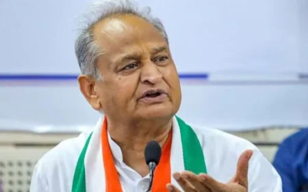 ओएमआर शीट गड़बड़ी पर गहलोत का सरकार पर हमला, निष्पक्ष जांच से बचने का लगाया आरोप