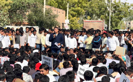 रोस्टर–OMR घोटाले पर बाड़मेर में युवाओं का आक्रोश, भर्ती पारदर्शिता की उठी मांग