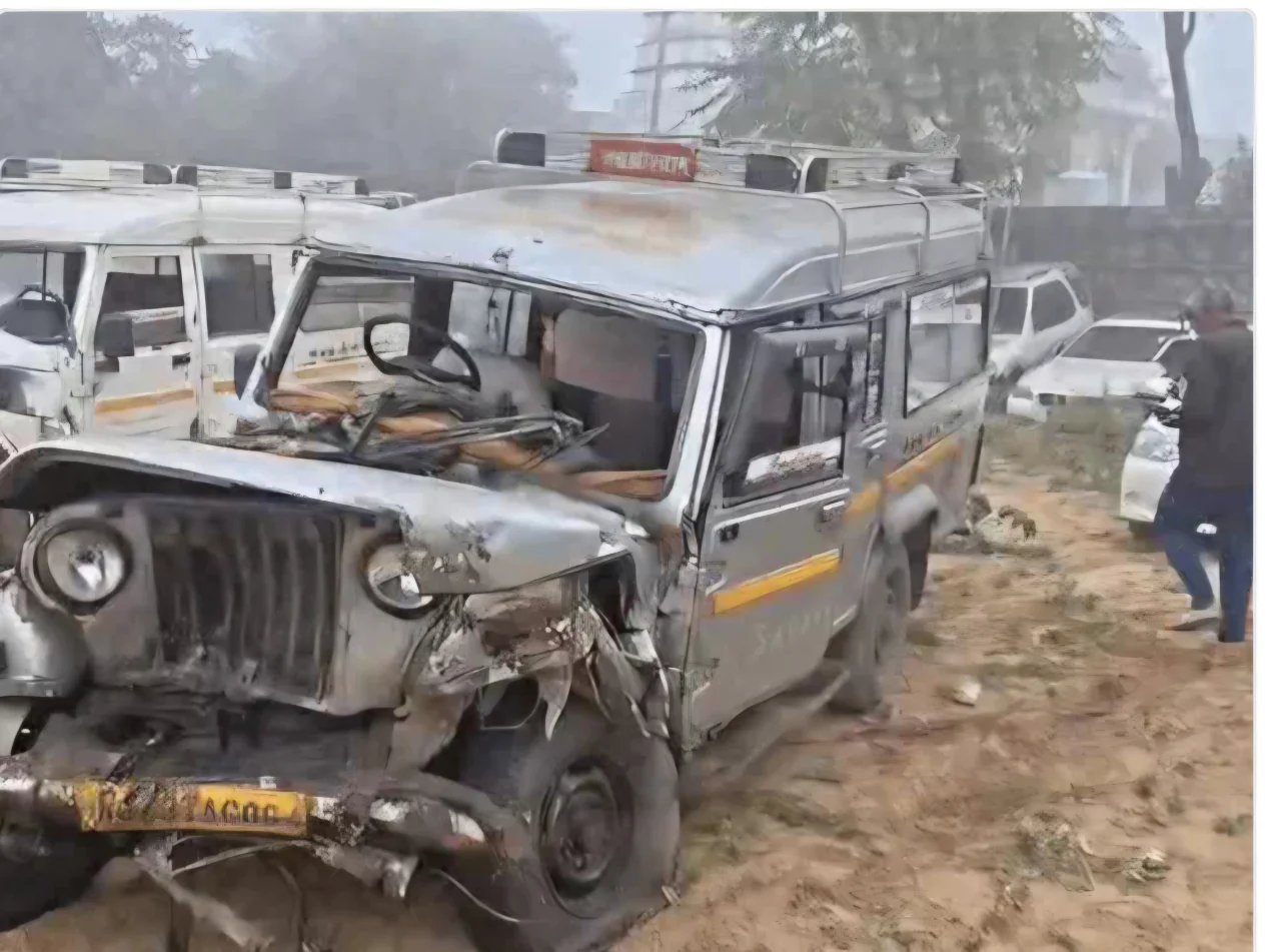 सीकर: रींगस-खाटूश्यामजी रोड पर भीषण हादसा, स्विफ्ट कार और सवारी गाड़ी की टक्कर में तीन युवकों की मौत, दो गंभीर घायल