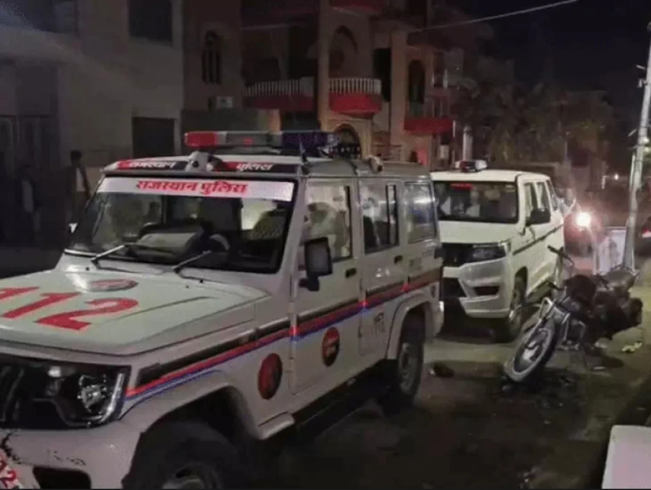 डेयरी की आड़ में ड्रग्स का खेल पत्नी ने फ्लश में बहाया डोडा पोस्त फिर भी पुलिस ने पकड़ा सबूत