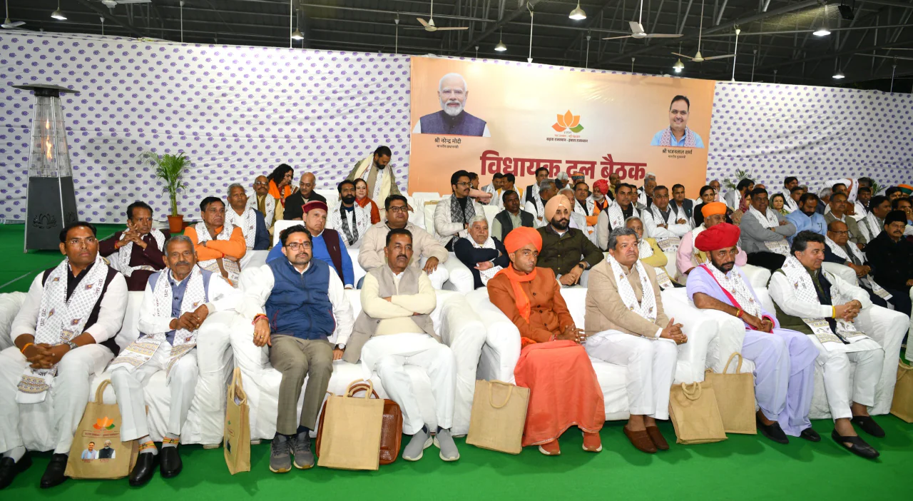 बजट सत्र से पहले सीएम आवास पर भाजपा विधायक दल की बैठक, सरकार की उपलब्धियों पर जोर