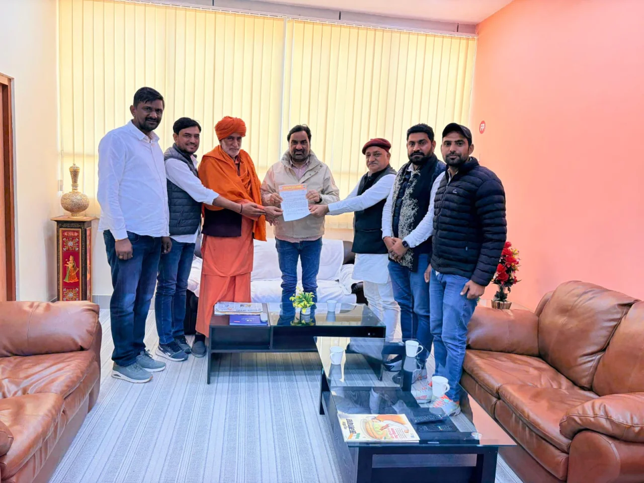 हनुमान बेनीवाल और रवींद्र भाटी आए एक साथ; मुद्दा बना बीकानेर का 'खेजड़ी बचाओ आंदोलन'।