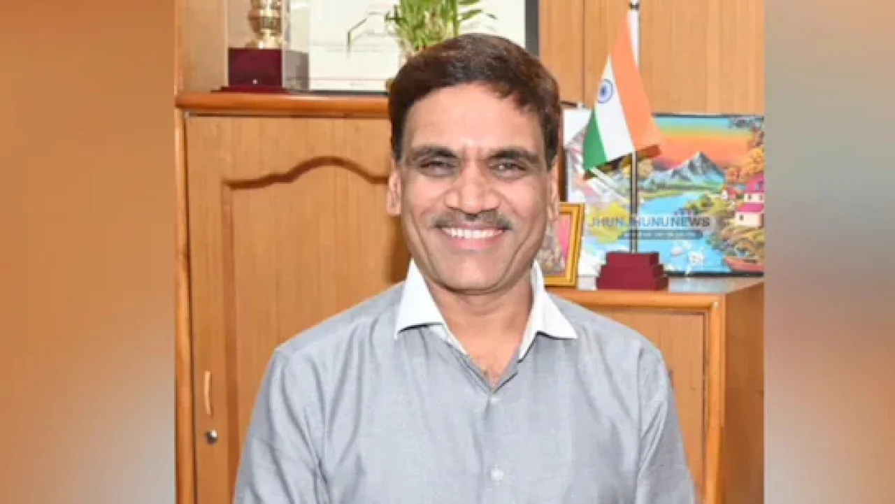 झुंझुनूं कलेक्टर डॉ. अरुण गर्ग का व्हाट्सएप अकाउंट हैक, लोगों से सतर्क रहने की अपील