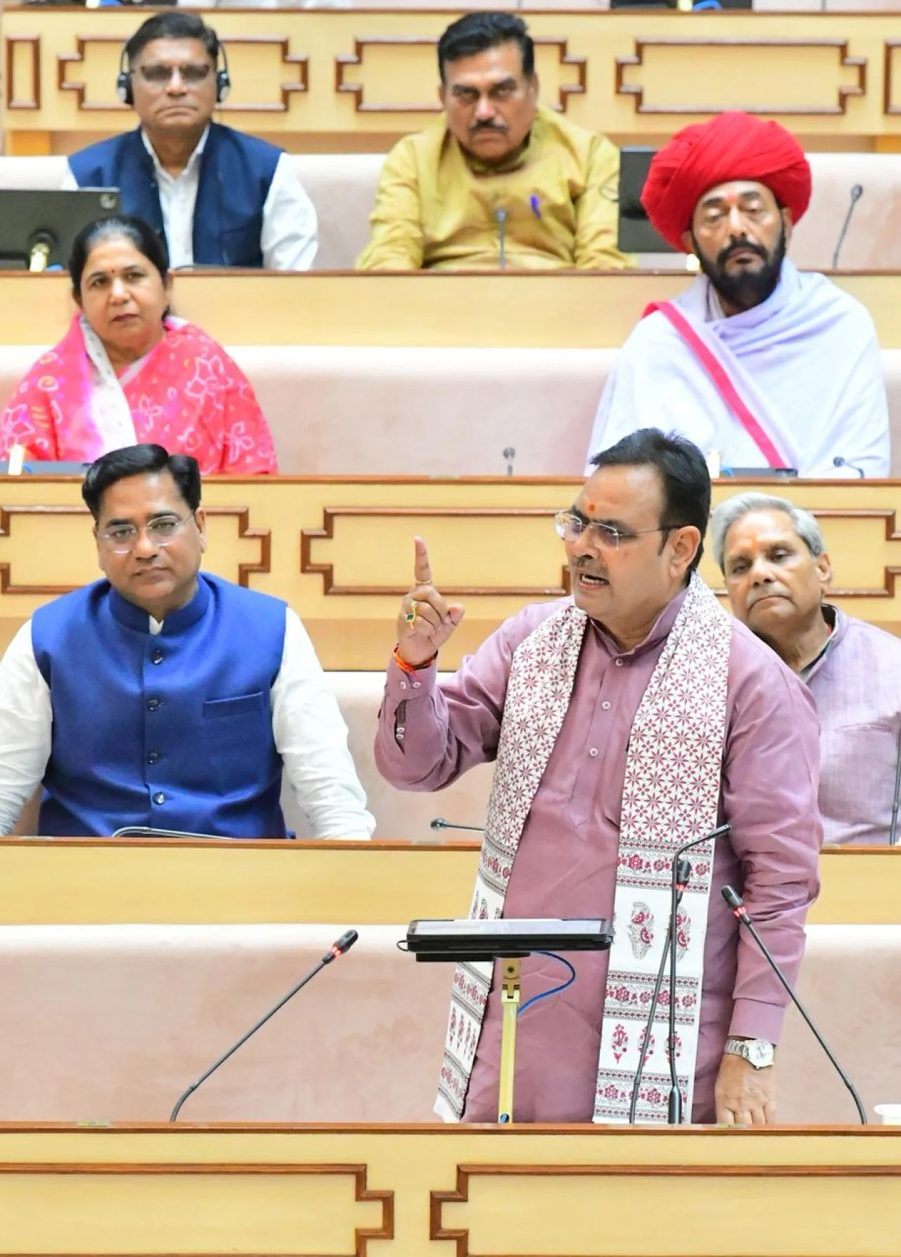 राजस्थान के मुख्यमंत्री भजनलाल शर्मा विधानसभा में